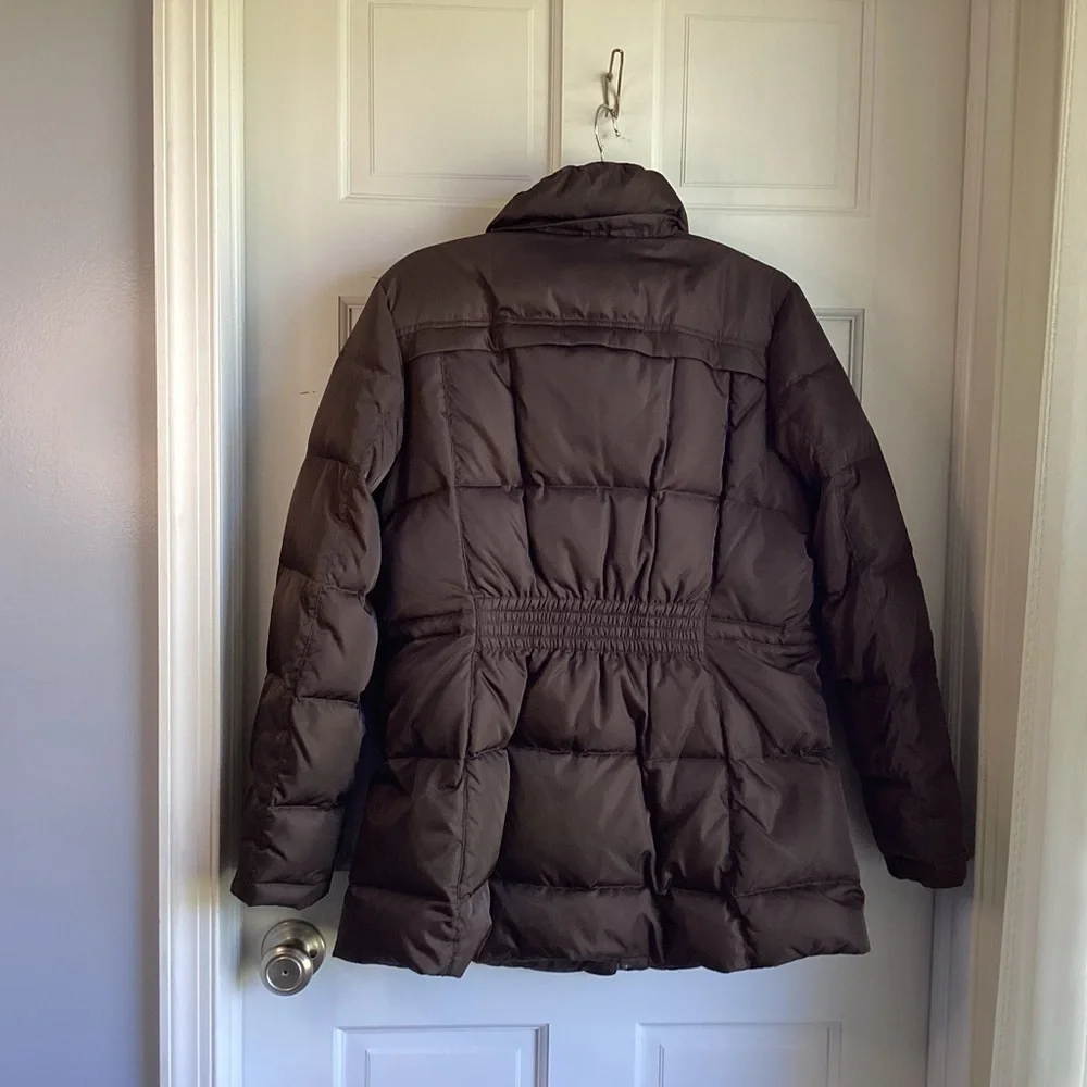 Jones New York Women’s Brown Puffy Coat. Size M - Picture 3 of 10